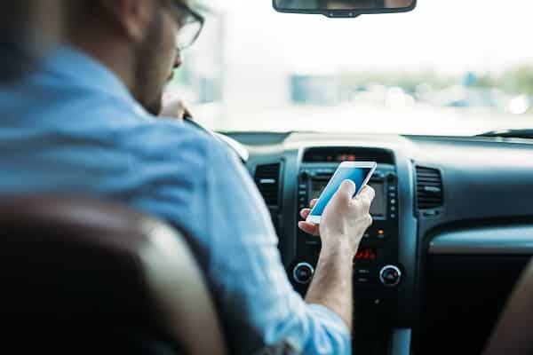 Distracted driver in Fishkill NY texting while behind the wheel